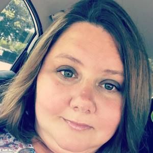 Meet your Posher, Nicole fey